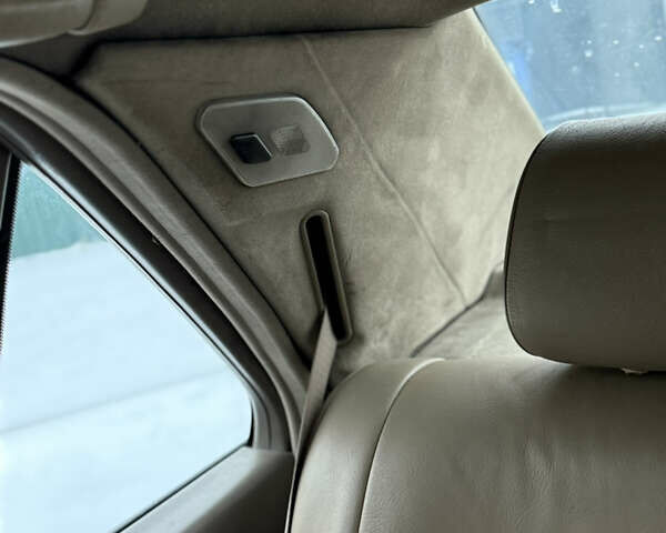 Серый Мерседес С Класс, объемом двигателя 3 л и пробегом 600 тыс. км за 3700 $, фото 51 на Automoto.ua