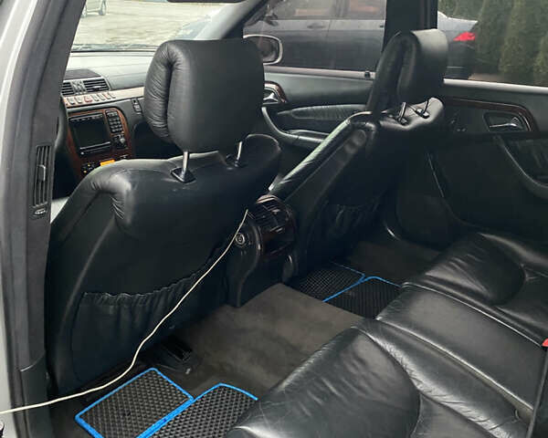 Сірий Мерседес С Клас, об'ємом двигуна 3.2 л та пробігом 348 тис. км за 3500 $, фото 8 на Automoto.ua