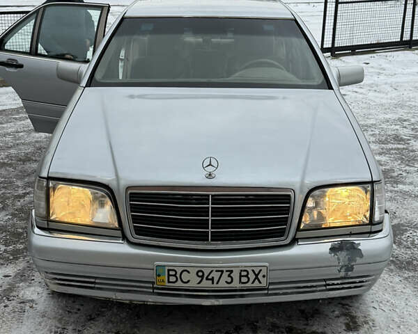 Серый Мерседес С Класс, объемом двигателя 3 л и пробегом 600 тыс. км за 3700 $, фото 2 на Automoto.ua