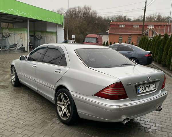 Сірий Мерседес С Клас, об'ємом двигуна 3.2 л та пробігом 348 тис. км за 3500 $, фото 6 на Automoto.ua