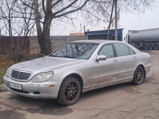 Серый Мерседес С Класс, объемом двигателя 4.3 л и пробегом 200 тыс. км за 3300 $, фото 1 на Automoto.ua