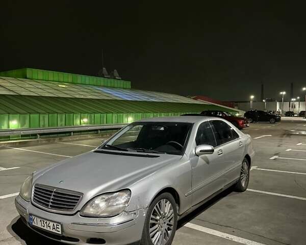 Сірий Мерседес С Клас, об'ємом двигуна 4.3 л та пробігом 399 тис. км за 3400 $, фото 1 на Automoto.ua