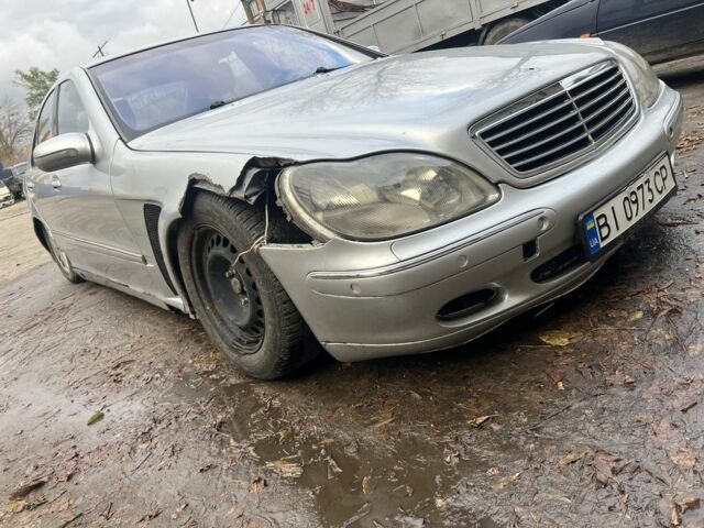 Серый Мерседес С Класс, объемом двигателя 3.2 л и пробегом 260 тыс. км за 2000 $, фото 1 на Automoto.ua