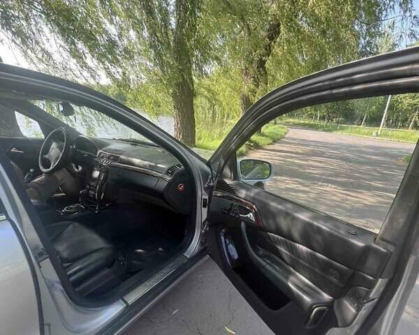 Сірий Мерседес С Клас, об'ємом двигуна 4.3 л та пробігом 322 тис. км за 6500 $, фото 2 на Automoto.ua