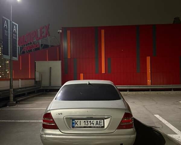 Сірий Мерседес С Клас, об'ємом двигуна 4.3 л та пробігом 399 тис. км за 3400 $, фото 5 на Automoto.ua