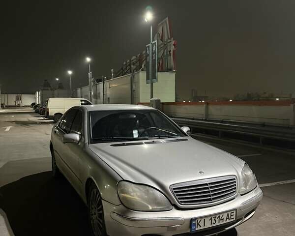 Сірий Мерседес С Клас, об'ємом двигуна 4.3 л та пробігом 399 тис. км за 3400 $, фото 8 на Automoto.ua