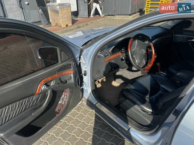 Серый Мерседес С Класс, объемом двигателя 3.2 л и пробегом 320 тыс. км за 8999 $, фото 5 на Automoto.ua