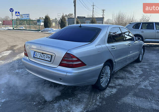 Серый Мерседес С Класс, объемом двигателя 4.3 л и пробегом 399 тыс. км за 3300 $, фото 3 на Automoto.ua