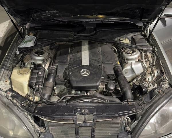 Сірий Мерседес С Клас, об'ємом двигуна 4.3 л та пробігом 399 тис. км за 3400 $, фото 13 на Automoto.ua
