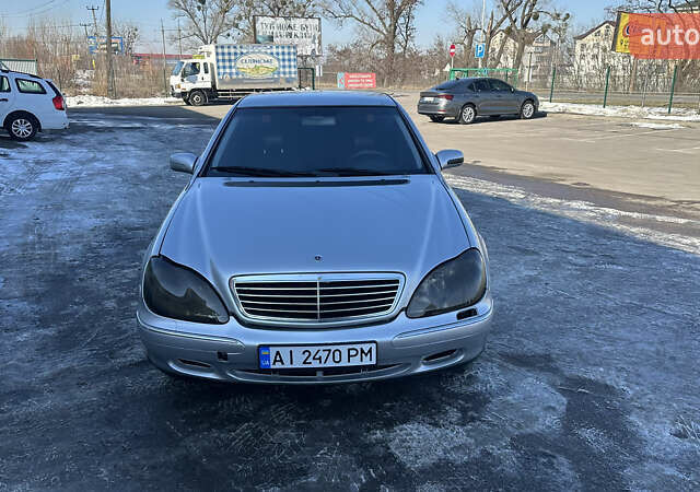Серый Мерседес С Класс, объемом двигателя 4.3 л и пробегом 399 тыс. км за 3300 $, фото 1 на Automoto.ua