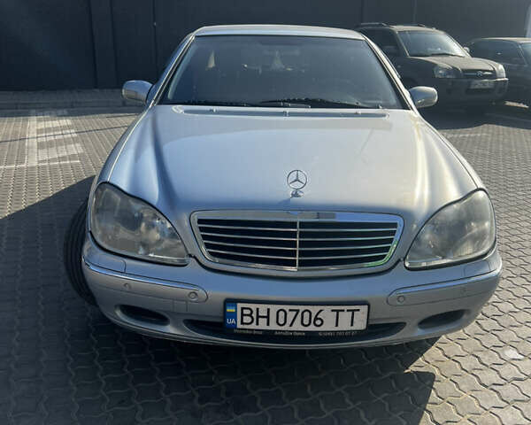 Серый Мерседес С Класс, объемом двигателя 3.2 л и пробегом 320 тыс. км за 8999 $, фото 3 на Automoto.ua