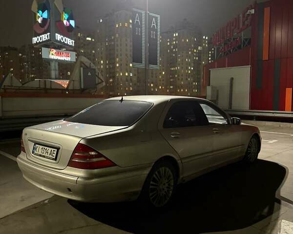 Сірий Мерседес С Клас, об'ємом двигуна 4.3 л та пробігом 399 тис. км за 3400 $, фото 6 на Automoto.ua