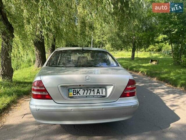 Сірий Мерседес С Клас, об'ємом двигуна 4.3 л та пробігом 322 тис. км за 6500 $, фото 11 на Automoto.ua