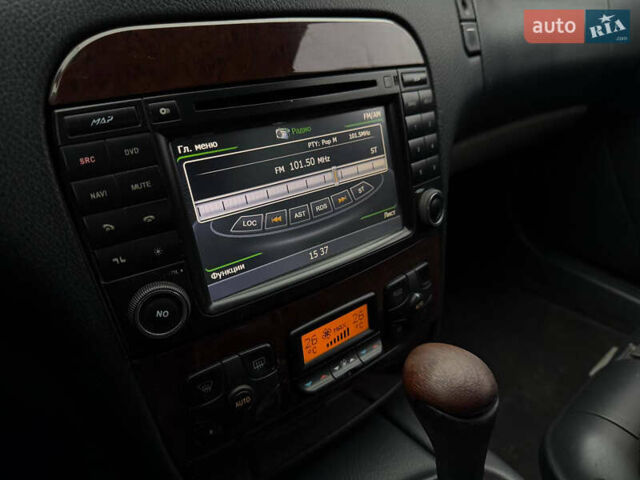 Серый Мерседес С Класс, объемом двигателя 3.2 л и пробегом 384 тыс. км за 2999 $, фото 16 на Automoto.ua