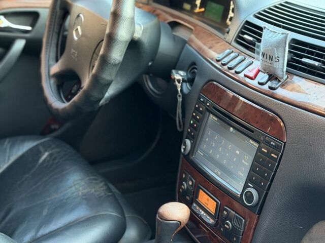 Серый Мерседес С Класс, объемом двигателя 3.2 л и пробегом 347 тыс. км за 4350 $, фото 15 на Automoto.ua