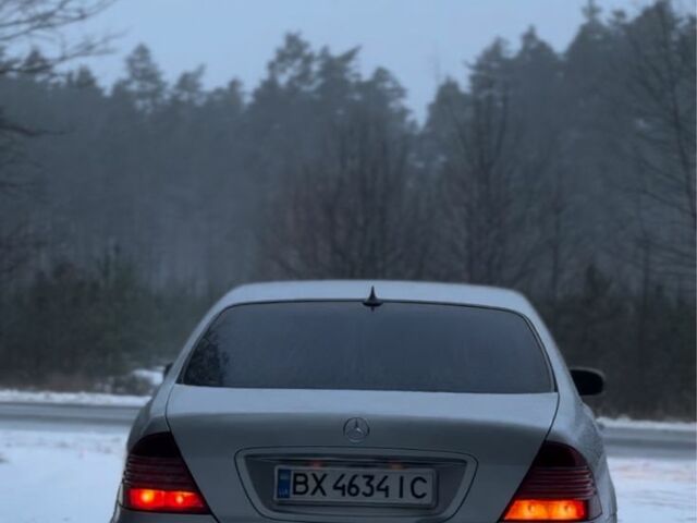 Серый Мерседес С Класс, объемом двигателя 3.2 л и пробегом 497 тыс. км за 5500 $, фото 1 на Automoto.ua