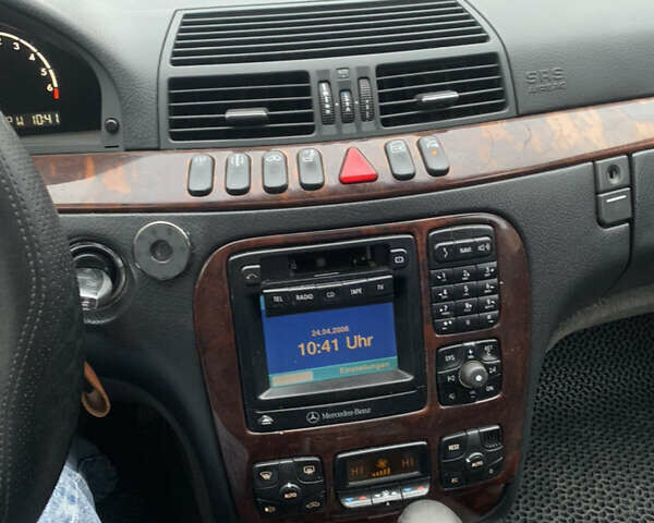 Серый Мерседес С Класс, объемом двигателя 3.2 л и пробегом 3 тыс. км за 3600 $, фото 9 на Automoto.ua