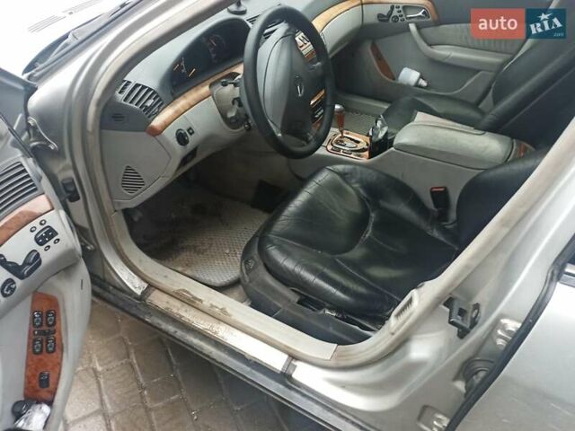 Серый Мерседес С Класс, объемом двигателя 3.22 л и пробегом 450 тыс. км за 4600 $, фото 4 на Automoto.ua