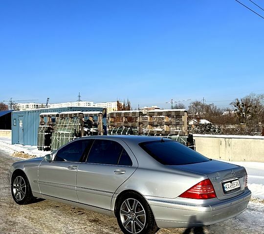 Сірий Мерседес С Клас, об'ємом двигуна 5 л та пробігом 400 тис. км за 4250 $, фото 3 на Automoto.ua