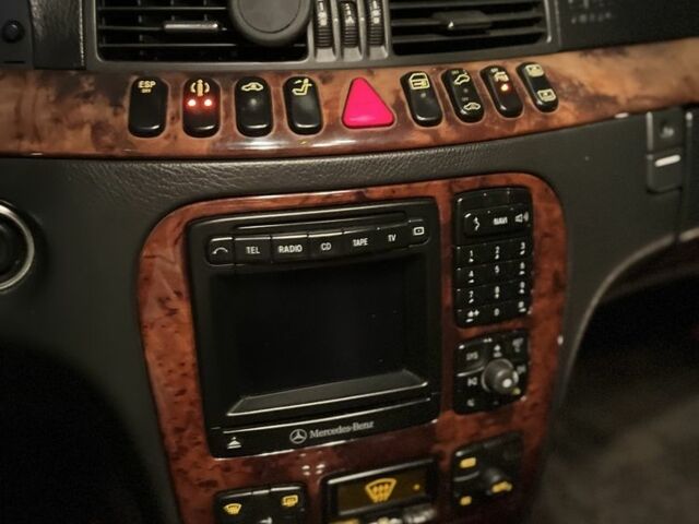 Сірий Мерседес С Клас, об'ємом двигуна 3.2 л та пробігом 355 тис. км за 4499 $, фото 3 на Automoto.ua