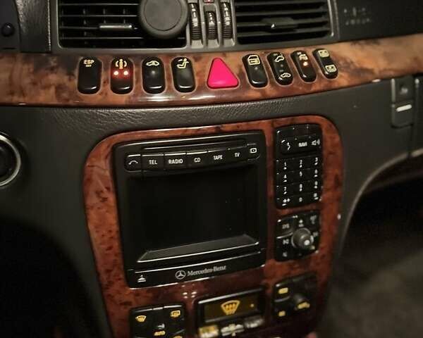 Серый Мерседес С Класс, объемом двигателя 3.2 л и пробегом 355 тыс. км за 4499 $, фото 1 на Automoto.ua