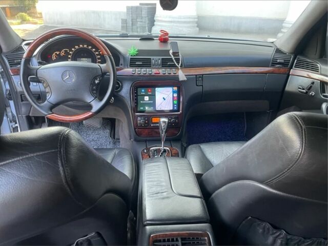 Серый Мерседес С Класс, объемом двигателя 3.2 л и пробегом 300 тыс. км за 6500 $, фото 4 на Automoto.ua