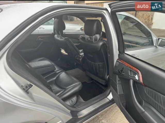 Серый Мерседес С Класс, объемом двигателя 4 л и пробегом 520 тыс. км за 5500 $, фото 8 на Automoto.ua