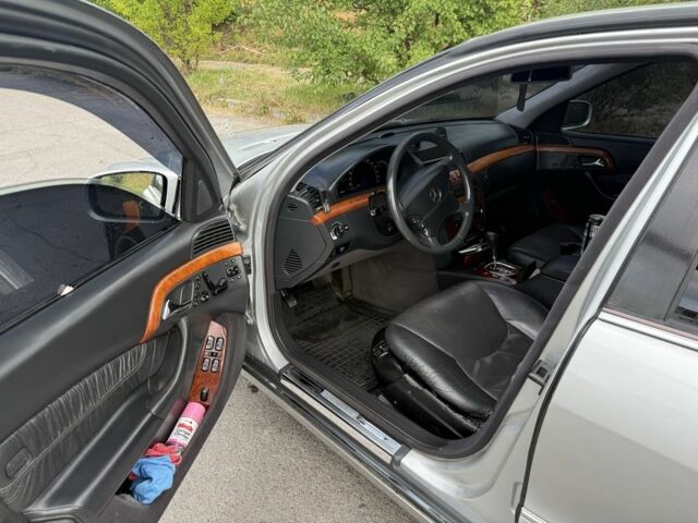 Серый Мерседес С Класс, объемом двигателя 4.3 л и пробегом 350 тыс. км за 6200 $, фото 10 на Automoto.ua