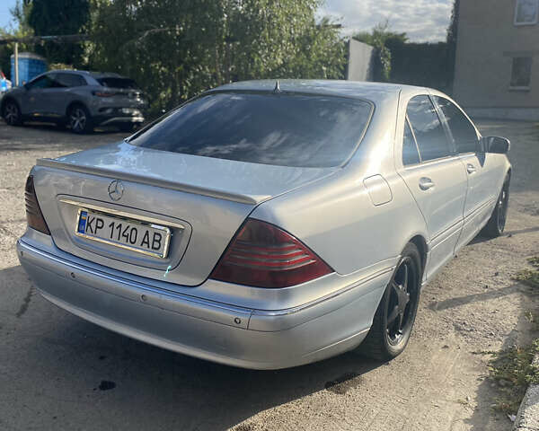 Серый Мерседес С Класс, объемом двигателя 3.22 л и пробегом 370 тыс. км за 5000 $, фото 4 на Automoto.ua