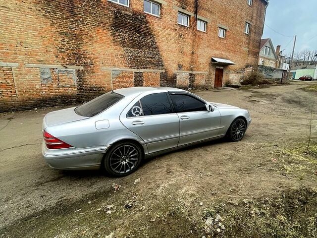 Сірий Мерседес С Клас, об'ємом двигуна 3.2 л та пробігом 320 тис. км за 6500 $, фото 5 на Automoto.ua