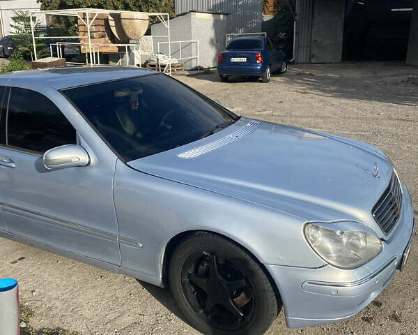 Серый Мерседес С Класс, объемом двигателя 3.22 л и пробегом 370 тыс. км за 5000 $, фото 5 на Automoto.ua