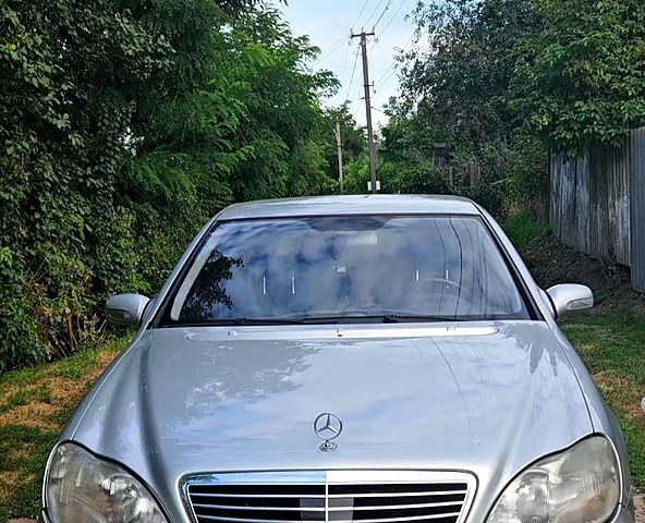 Мерседес С Класс 2000 в Киеве на Automoto.ua Серый Мерседес С Класс, объемом двигателя 6 л и пробегом 214 тыс. км за 6500 $, фото 2 на Automoto.ua