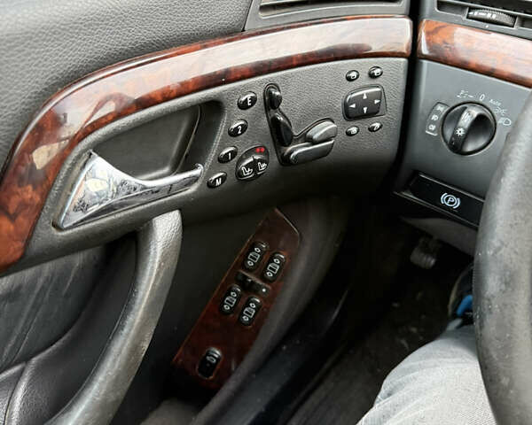 Серый Мерседес С Класс, объемом двигателя 3.2 л и пробегом 320 тыс. км за 4200 $, фото 15 на Automoto.ua