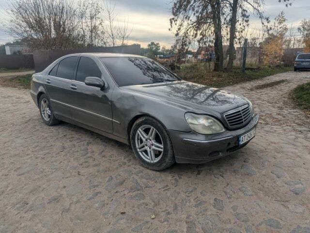 Серый Мерседес С Класс, объемом двигателя 3.2 л и пробегом 300 тыс. км за 2450 $, фото 6 на Automoto.ua