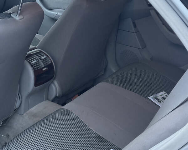 Сірий Мерседес С Клас, об'ємом двигуна 3.2 л та пробігом 350 тис. км за 6000 $, фото 3 на Automoto.ua