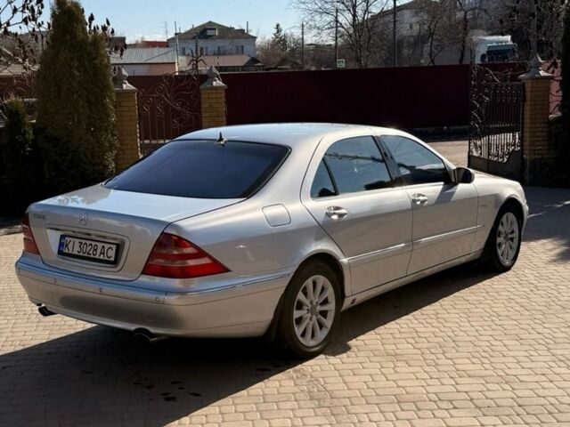 Сірий Мерседес С Клас, об'ємом двигуна 6 л та пробігом 223 тис. км за 4700 $, фото 1 на Automoto.ua
