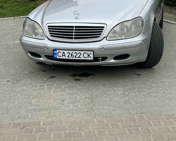 Сірий Мерседес С Клас, об'ємом двигуна 3.2 л та пробігом 350 тис. км за 6000 $, фото 4 на Automoto.ua