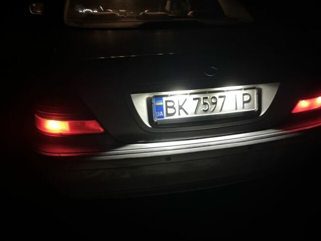 Сірий Мерседес С Клас, об'ємом двигуна 3.2 л та пробігом 355 тис. км за 4499 $, фото 4 на Automoto.ua