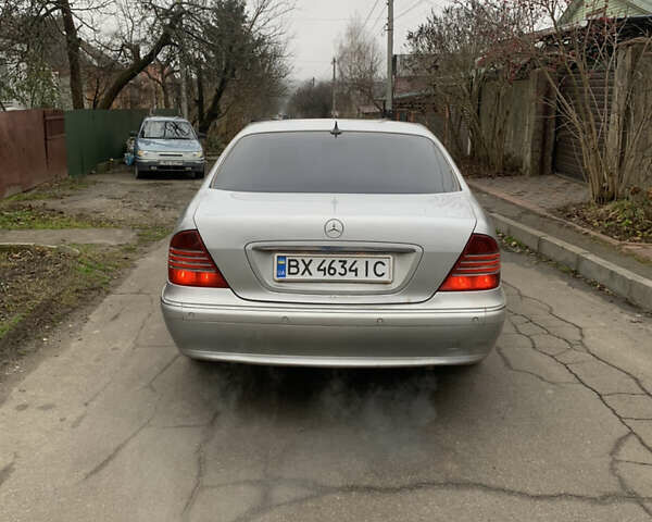 Серый Мерседес С Класс, объемом двигателя 3.2 л и пробегом 3 тыс. км за 3600 $, фото 5 на Automoto.ua