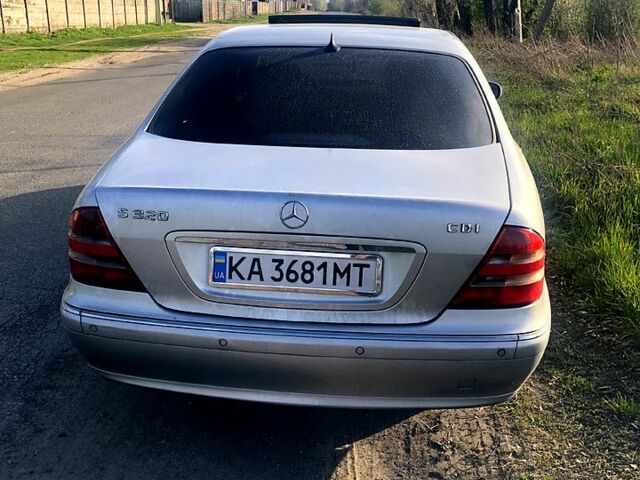 Сірий Мерседес С Клас, об'ємом двигуна 3.2 л та пробігом 280 тис. км за 5500 $, фото 1 на Automoto.ua