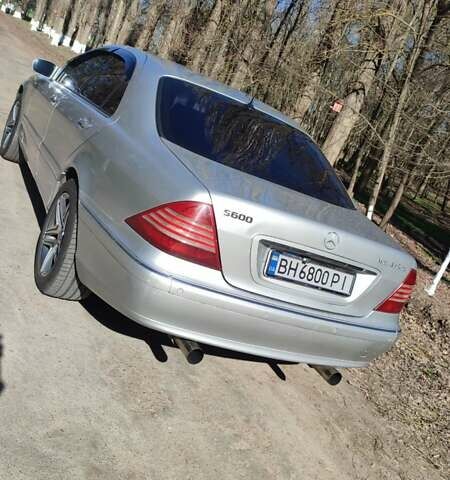 Сірий Мерседес С Клас, об'ємом двигуна 4.3 л та пробігом 400 тис. км за 3300 $, фото 10 на Automoto.ua