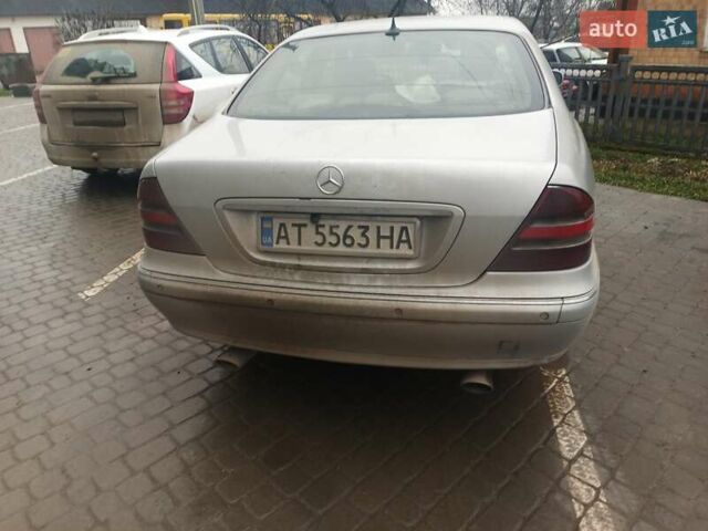 Серый Мерседес С Класс, объемом двигателя 3.22 л и пробегом 450 тыс. км за 4600 $, фото 5 на Automoto.ua