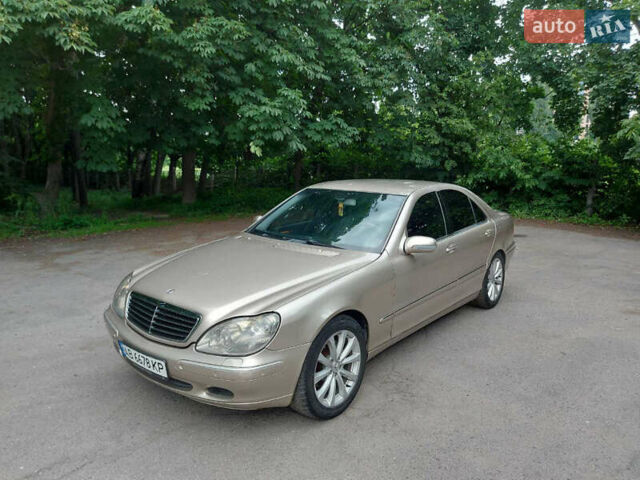 Сірий Мерседес С Клас, об'ємом двигуна 3.2 л та пробігом 328 тис. км за 3999 $, фото 2 на Automoto.ua