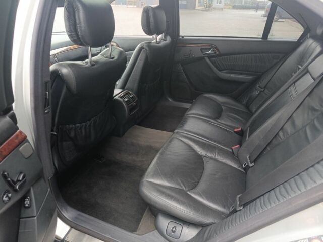 Сірий Мерседес С Клас, об'ємом двигуна 4 л та пробігом 360 тис. км за 4750 $, фото 5 на Automoto.ua