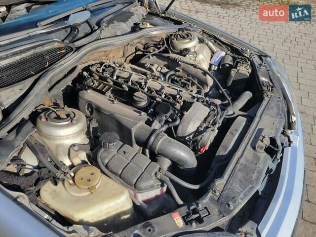 Сірий Мерседес С Клас, об'ємом двигуна 3.2 л та пробігом 300 тис. км за 4300 $, фото 40 на Automoto.ua