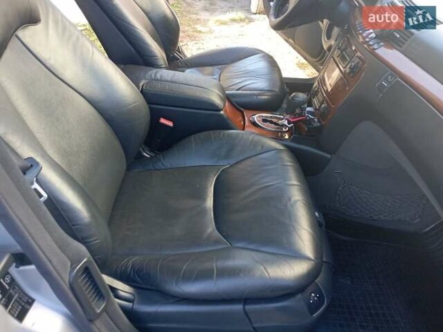 Сірий Мерседес С Клас, об'ємом двигуна 3.2 л та пробігом 350 тис. км за 4500 $, фото 2 на Automoto.ua