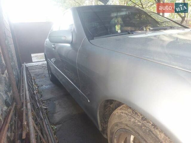 Мерседес С Класс 2001 в Полтаве на Automoto.ua Серый Мерседес С Класс, объемом двигателя 3.22 л и пробегом 340 тыс. км за 6000 $, фото 4 на Automoto.ua