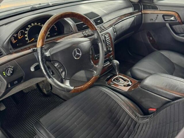 Серый Мерседес С Класс, объемом двигателя 0 л и пробегом 190 тыс. км за 2900 $, фото 7 на Automoto.ua