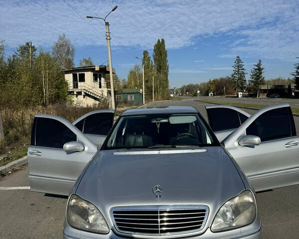 Серый Мерседес С Класс, объемом двигателя 3.2 л и пробегом 330 тыс. км за 5500 $, фото 17 на Automoto.ua