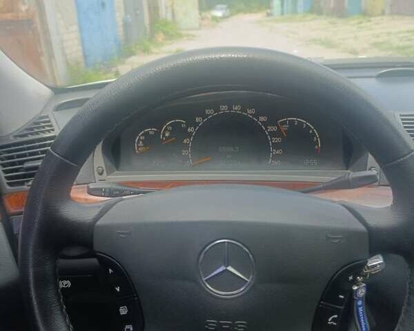 Мерседес С Клас 2001 у Кам'янське (Дніпродзержинськ) на Automoto.ua Сірий Мерседес С Клас, об'ємом двигуна 5 л та пробігом 300 тис. км за 6500 $, фото 7 на Automoto.ua